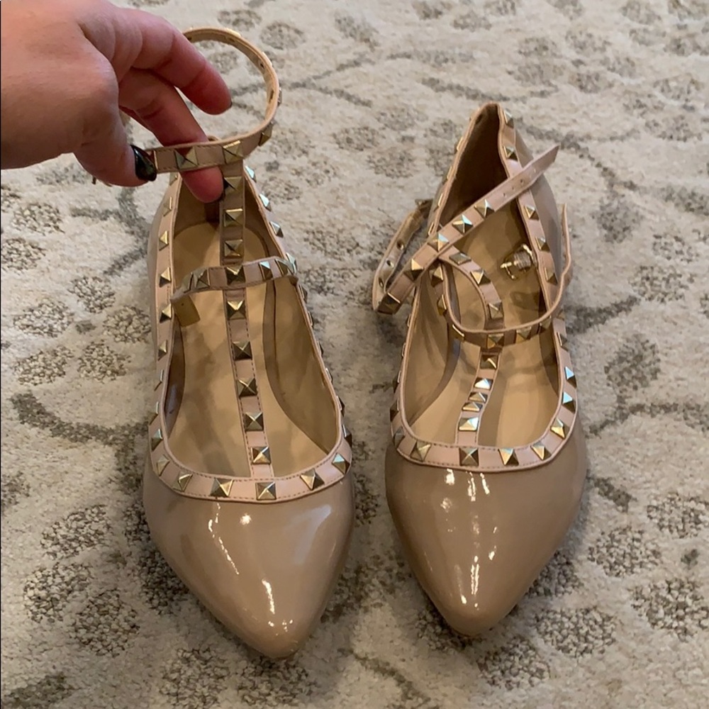 Nude patent leather flats